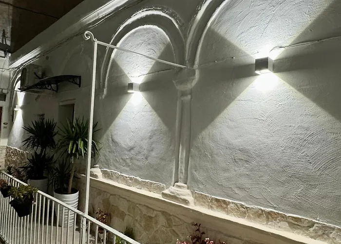 Onny'S House